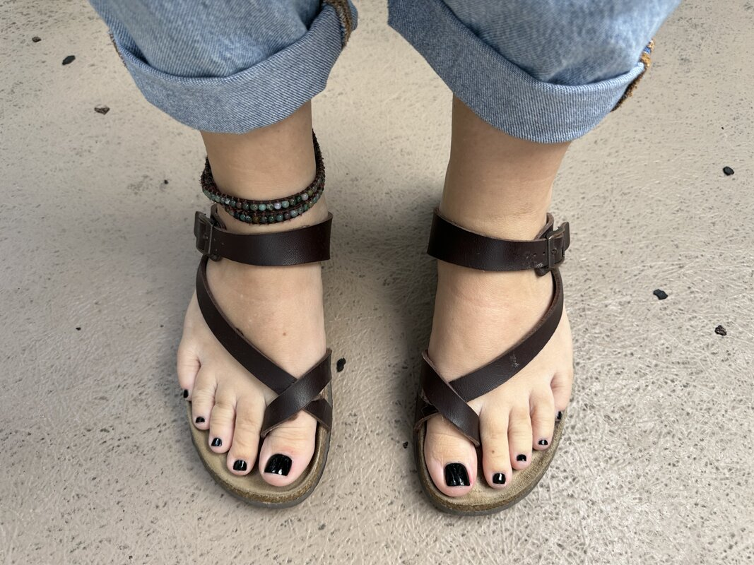 Exclusive photo of beautiful Dirty Feet by Deliciously Dirty 💋 (@Deliciously_Dirty) and real Feet and Feet Fetish