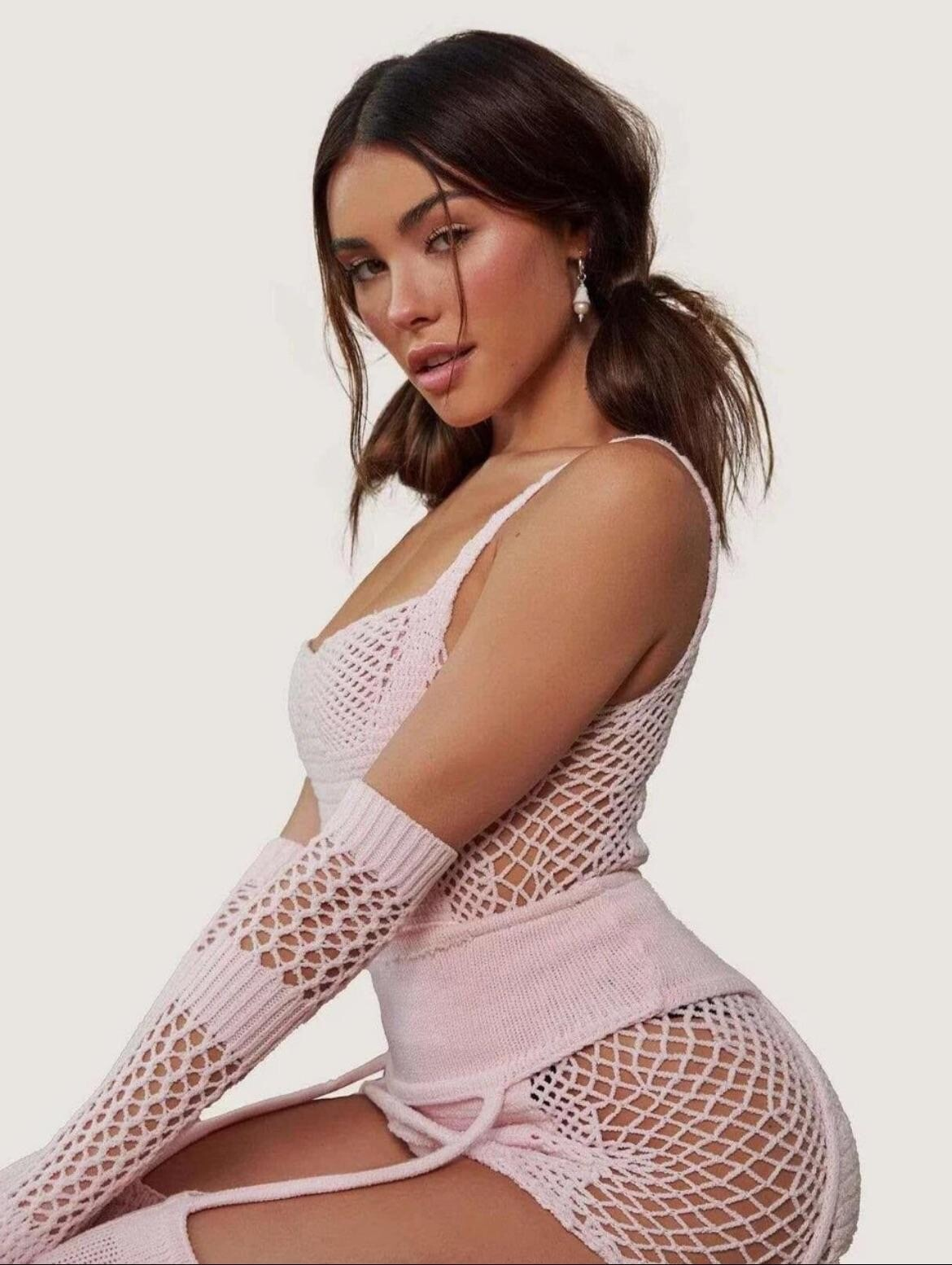 Exclusive photo of beautiful Madison Beer by VideoHUB (@VideoHUB) and real Sexy, Teen and Star