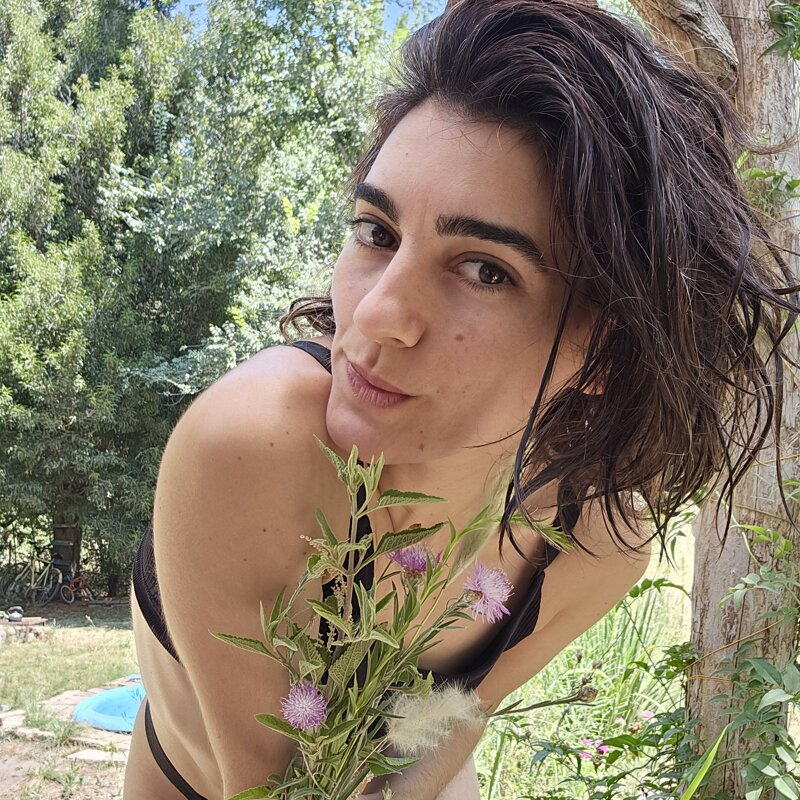 Exclusive photo of beautiful Brunette by MysticSoul🧚🏻‍♀️ ✨ (@amysticsoul) and real Cute, Petite and Outdoor