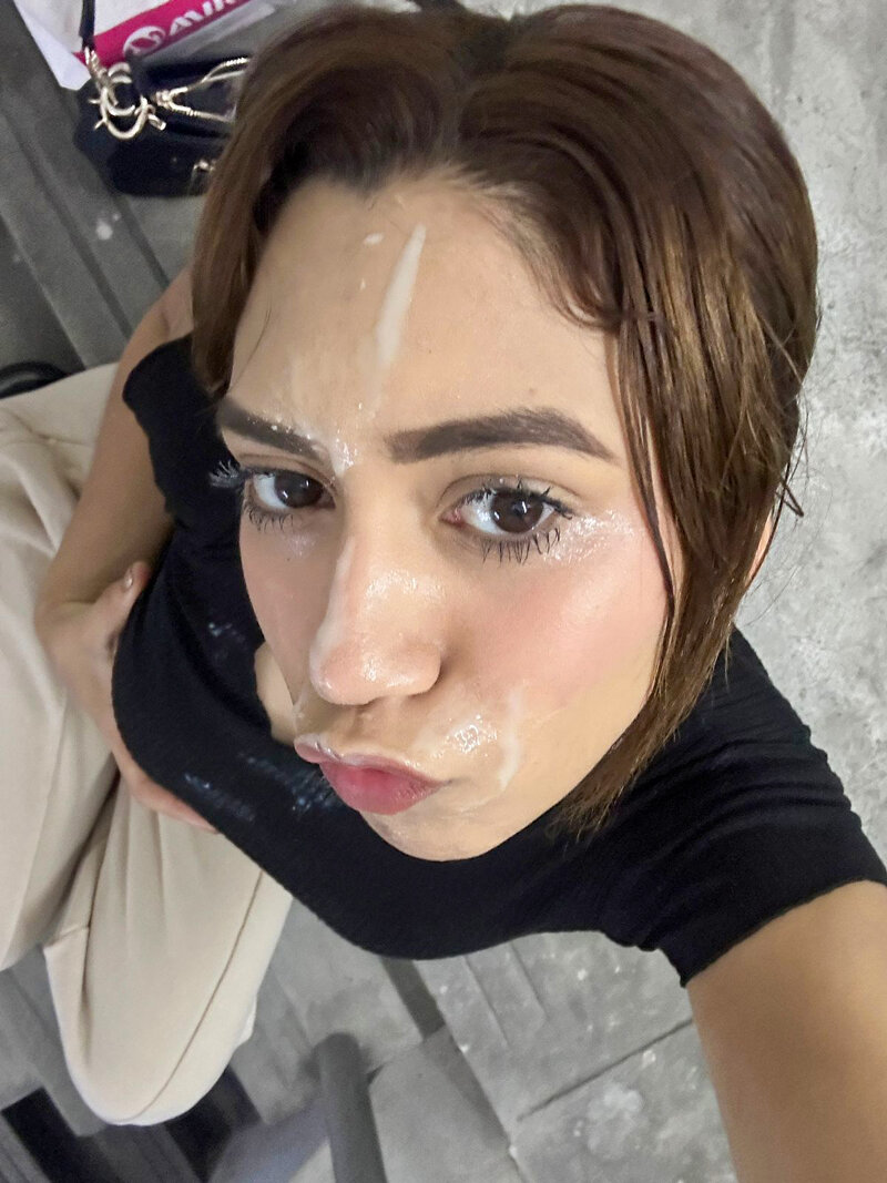 Exclusive photo of beautiful Babe by Artemis Carmona (@artemiscarmona) and real Cum and Cute
