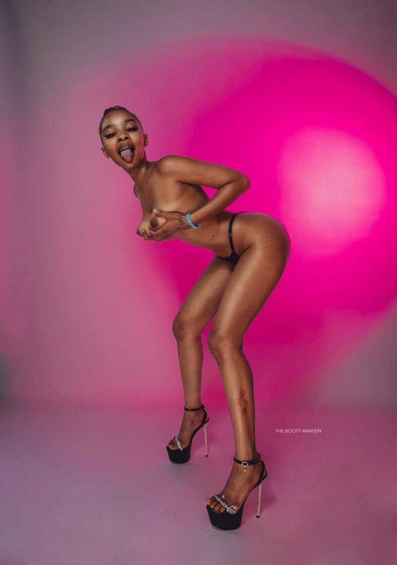 Exclusive photo of beautiful Bikini by Londiwe (@blondie_254) and real Ebony and Model