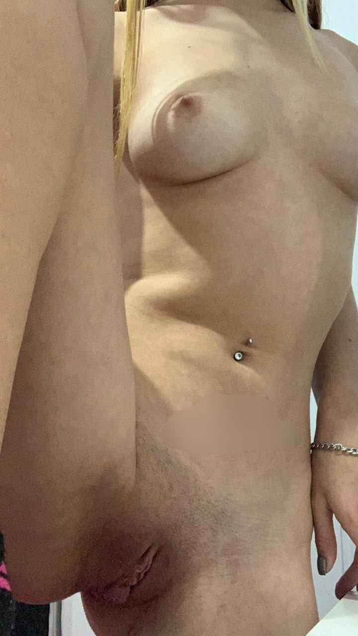 Exclusive photo of beautiful Amateur by Daily Porn (@daily-porn) and real Boobs and Babe