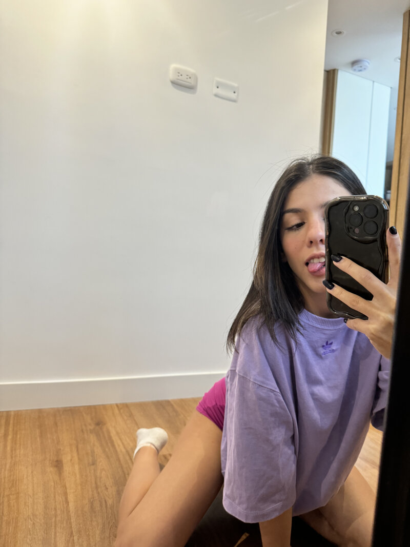 Exclusive photo of beautiful Amateur by nadia ✨ (@dreamynads) and real Female and 18 Years Old