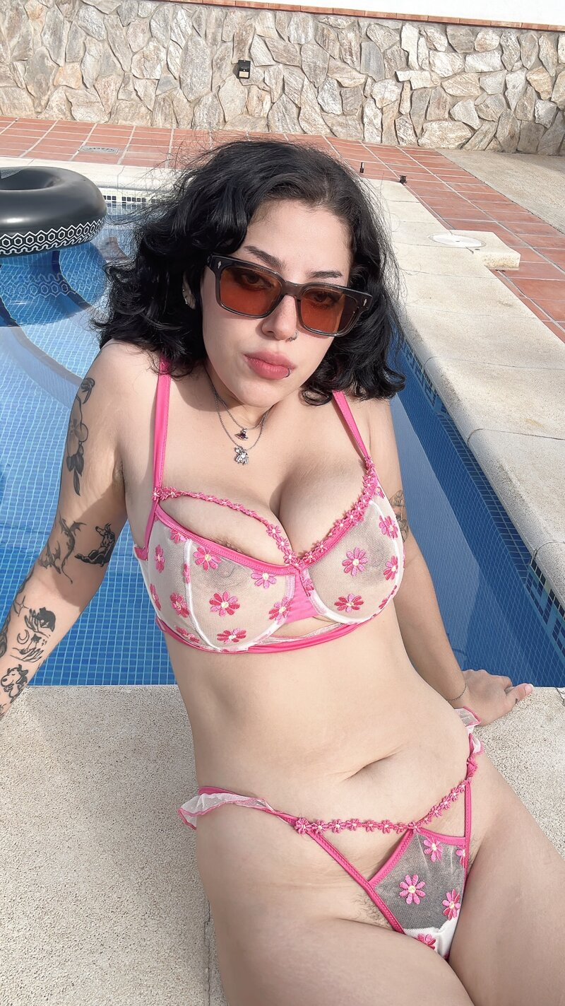 Exclusive photo of beautiful Amateur by miki blue (@mikiblue) and real Big Tits, Long Hair and Glasses