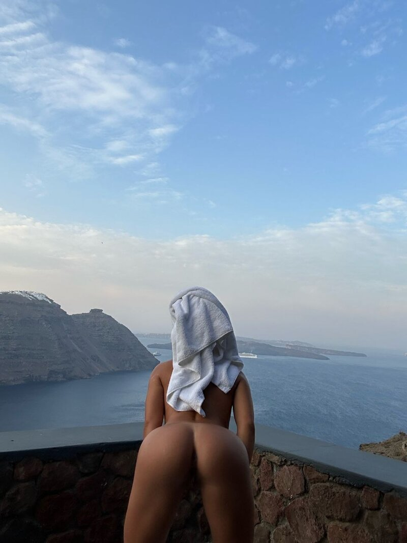 Exclusive photo of beautiful Body by Nicole Doshi 💗 (@nicoledoshi) and real Backshots, Exhibitionism and Exhibitionist