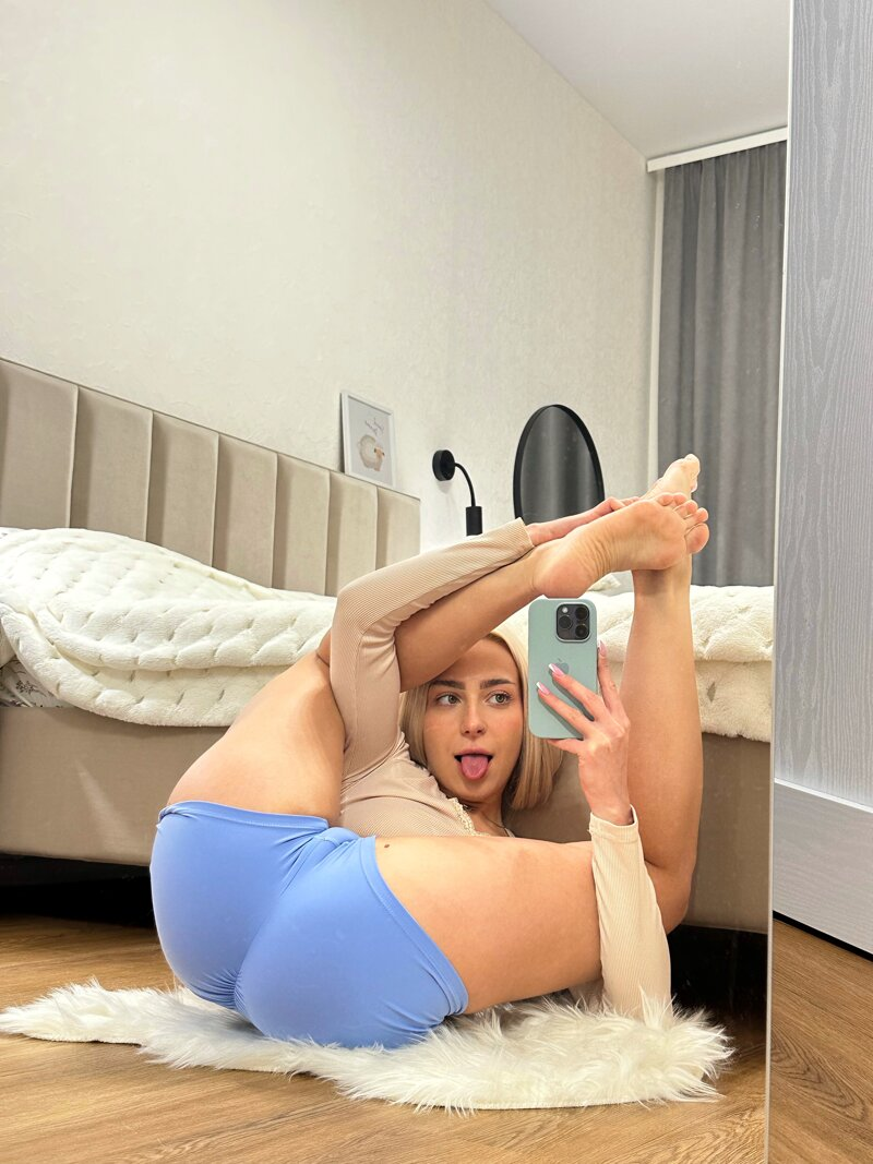 Exclusive photo of beautiful Babe by Nikki 🥰 (@nikki.bump) and real Solo, Sport and Small Tits