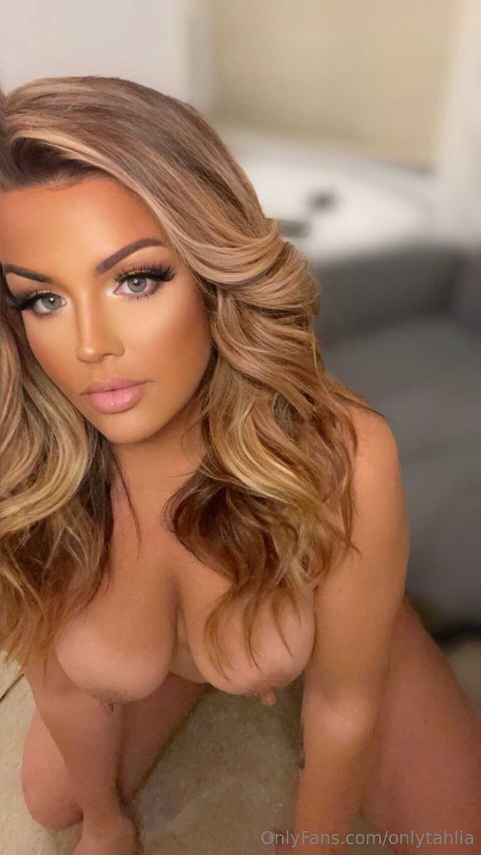 Exclusive photo of beautiful Boobs by OnlyFans Leaks (@of-leaks) and real Bathroom and Makeup