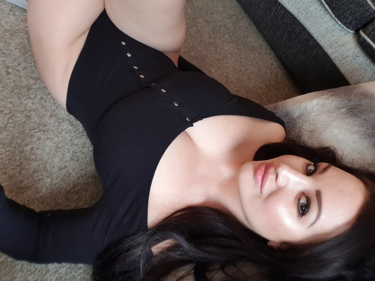 Exclusive photo of beautiful Amateur by OnlyFans Leaks (@of-leaks) and real Bodysuit and Pornstar