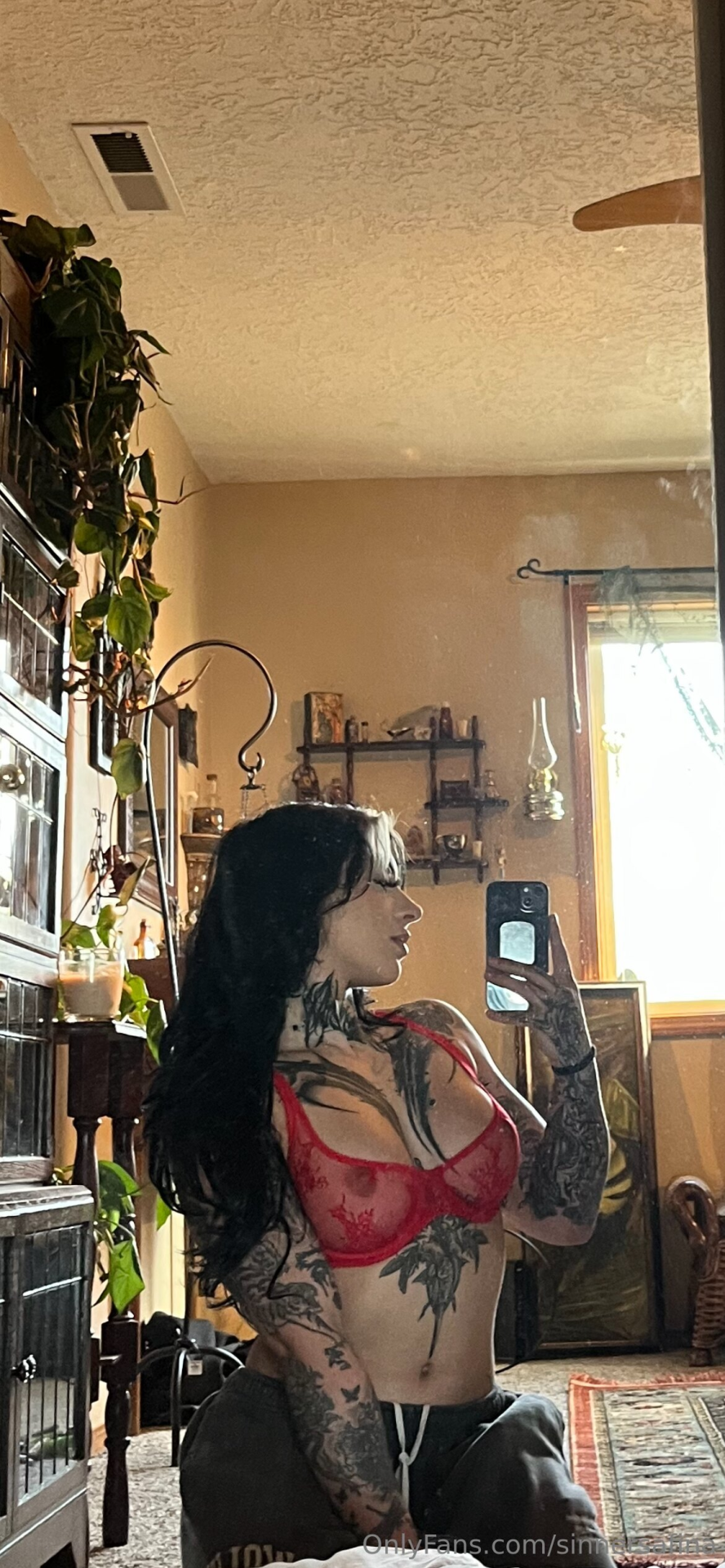 Exclusive photo of beautiful Boobs by OnlyFans Leaks (@of-leaks) and real Cosplay and Nails