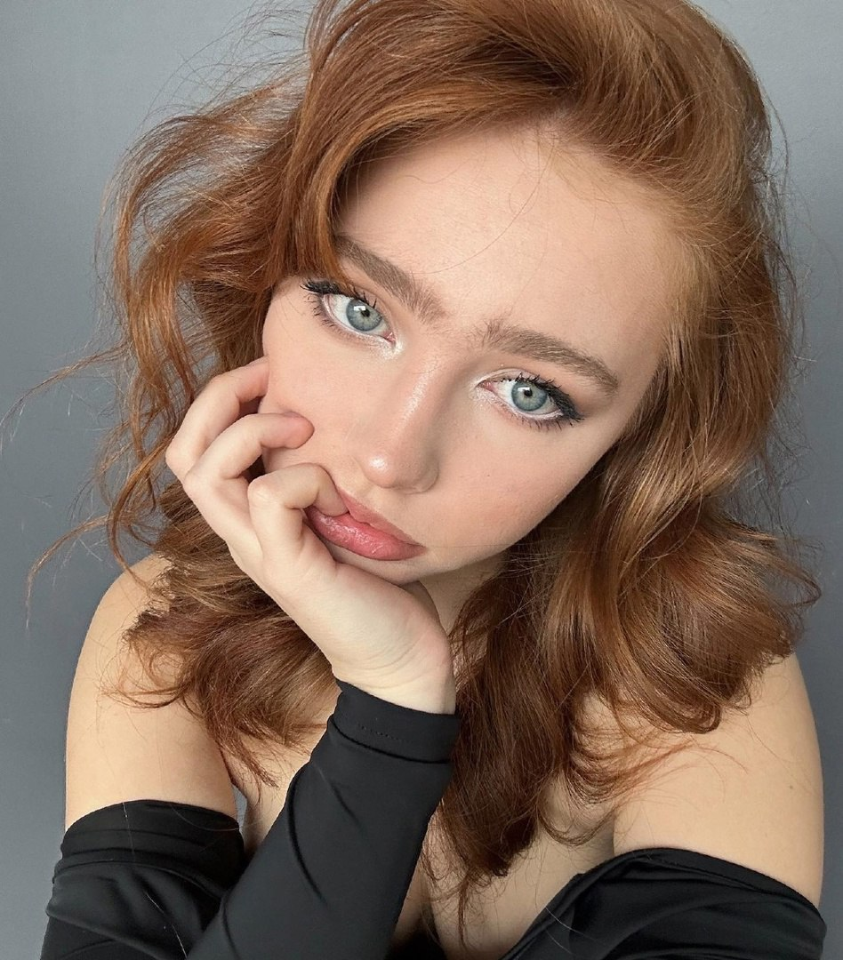 Exclusive photo of beautiful Blue Eyes by Only Girls (@only-girls) and real Big Eyes and Curly Hair