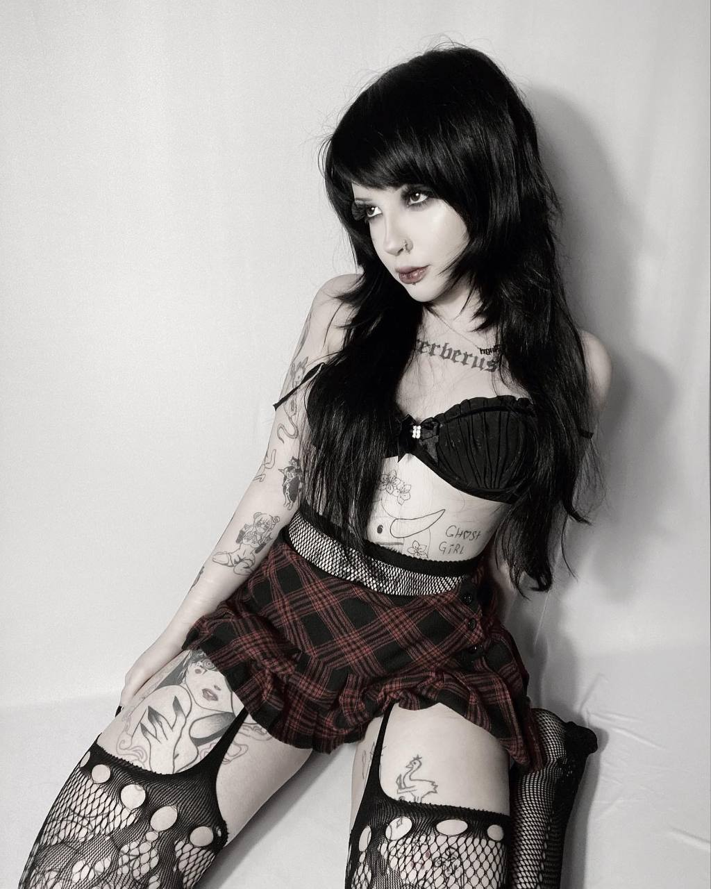 Exclusive photo of beautiful Alt by Only Girls (@only-girls) and real Alternative, Emo and Bra