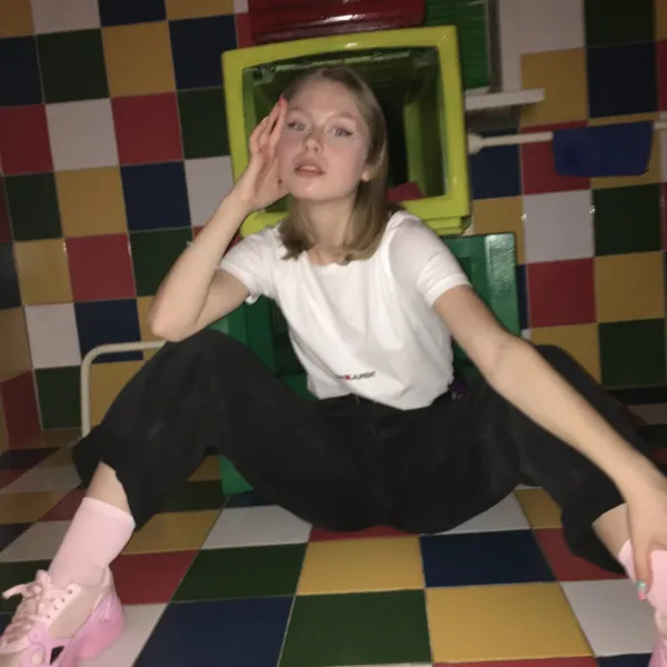 colorful-legs-long-hair