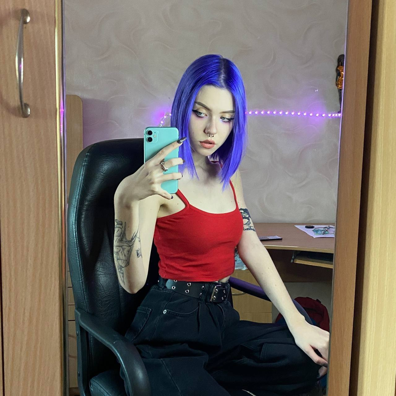 Exclusive photo of beautiful Alt by Only Girls (@only-girls) and real Beautiful, 18 Years Old and Fit