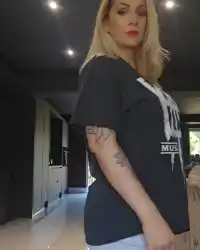 bigtits photo 2