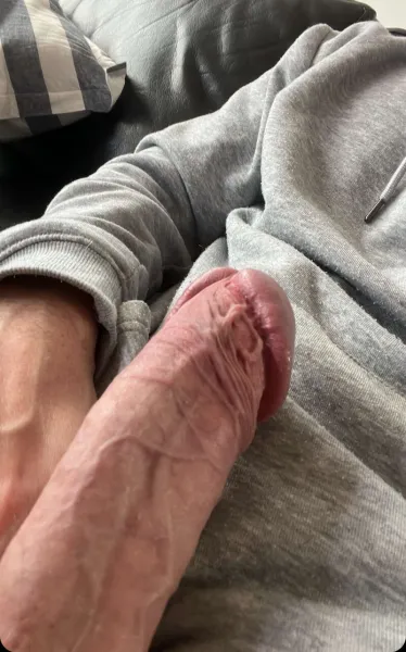 uncut-cock photo 1