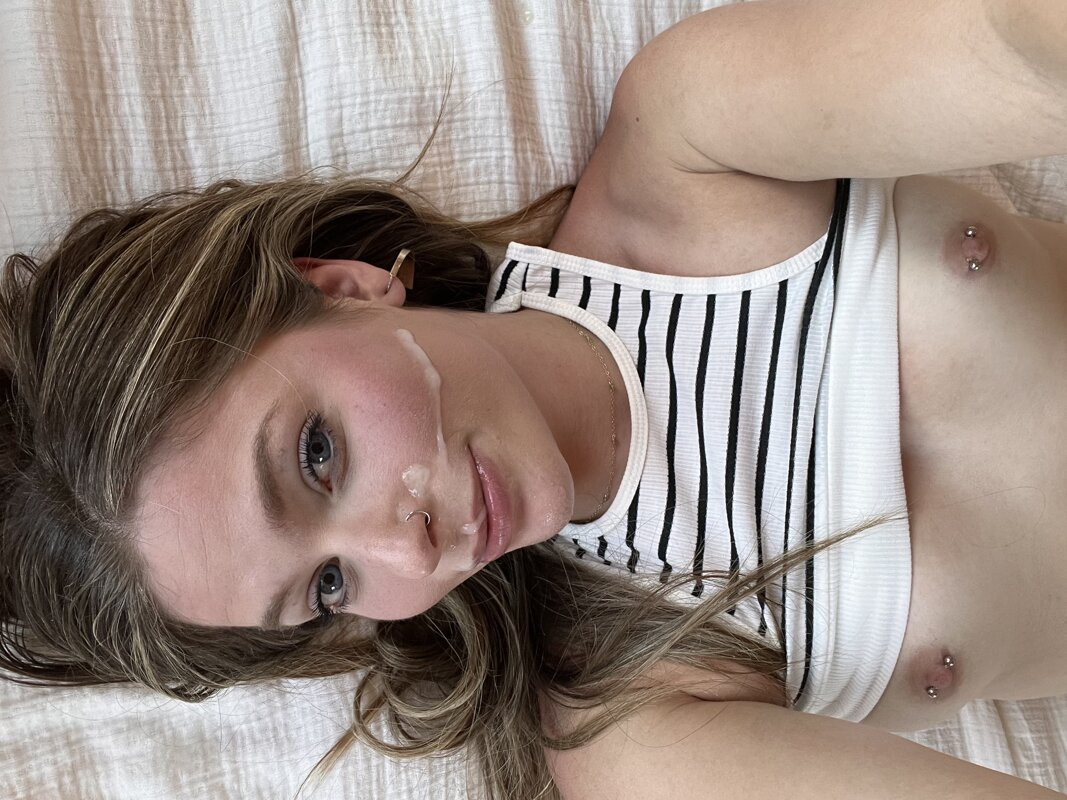 Exclusive photo of beautiful Amateur by Princess Jess (@the.princess.jess) and real Cumshot and Cum