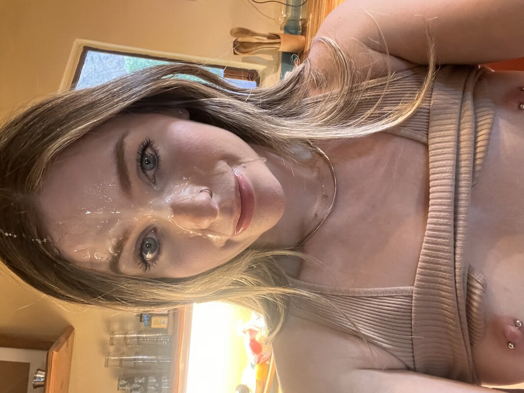 Exclusive photo of beautiful Amateur by Princess Jess (@the.princess.jess) and real Cumshot and Cum