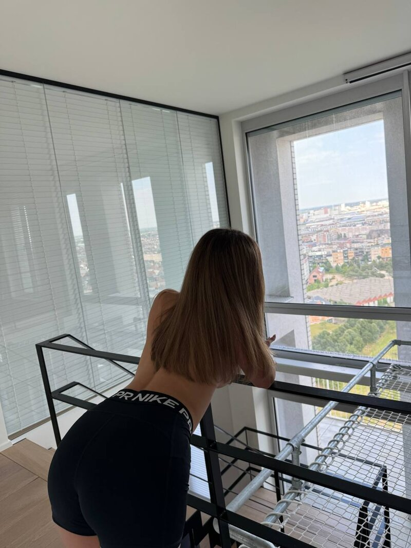 Exclusive photo of beautiful Ass by zhara 😇 (@zharajuicyy) and real Petite and SweetPetite